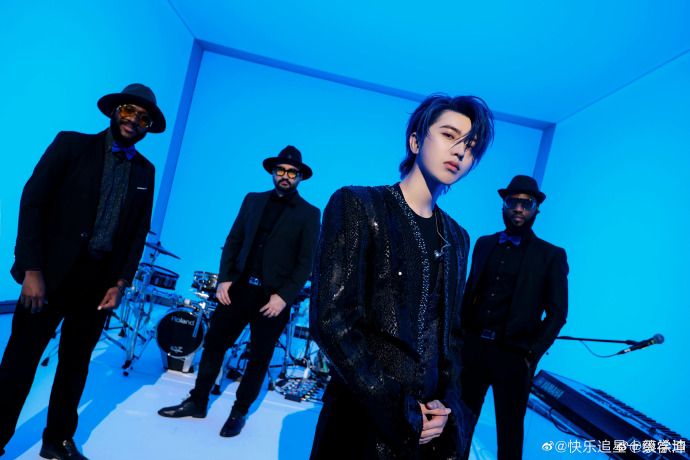 蔡徐坤线上演唱会总观看量4200万+ 微博话题阅读量13亿 讨论量300万+-爱国者网